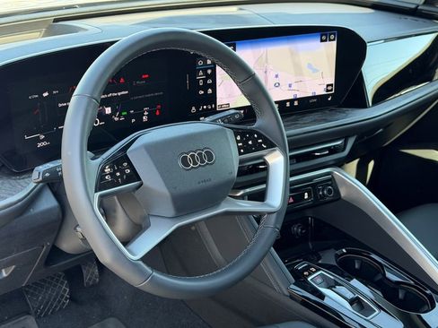 Certified 2025 Audi Q5 Premium w/ Premium Plus AWD/4WD image 23