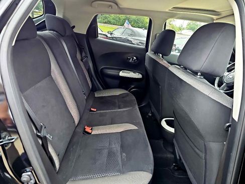 Used 2017 Nissan Juke SV image 16