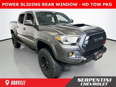 Used 2017 Toyota Tacoma TRD Sport w/ Tow Package (A/T)