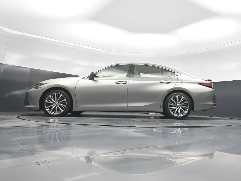 Used 2019 Lexus ES 300h w/ Premium Package FWD image 7