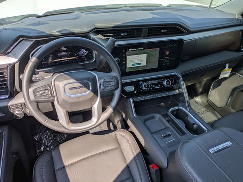 Certified 2026 GMC Sierra 2500 Denali w/ Technology Package image 33