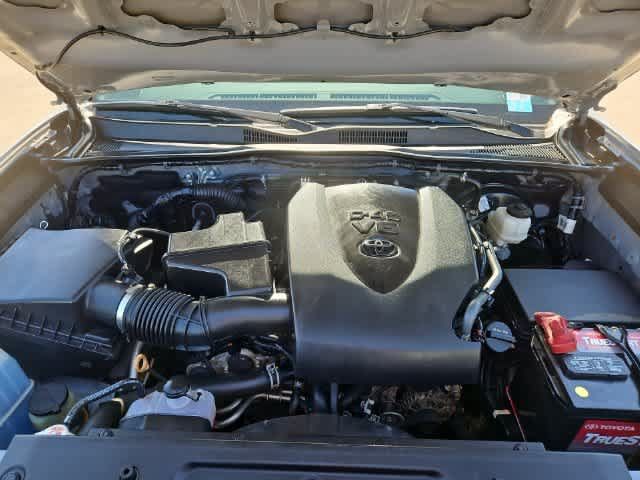 Used 2020 Toyota Tacoma TRD Sport w/ Technology Package AWD/4WD image 12