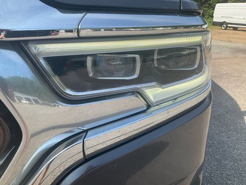 Used 2021 RAM 1500 Limited AWD/4WD image 9