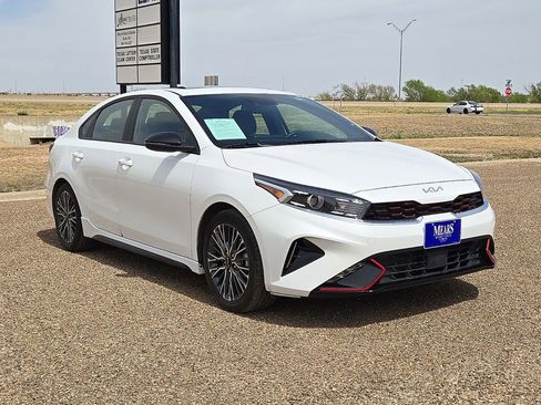 Used 2023 Kia Forte GT-Line w/ GT-Line Premium Package image 7