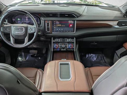 Used 2023 GMC Yukon Denali Ultimate AWD/4WD image 22