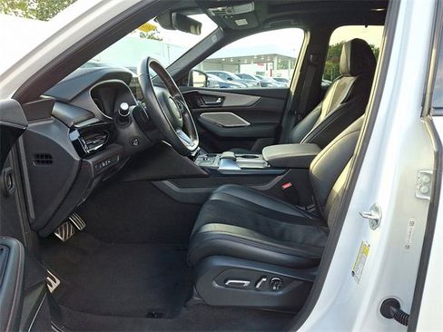 Used 2023 Acura MDX A-Spec image 13