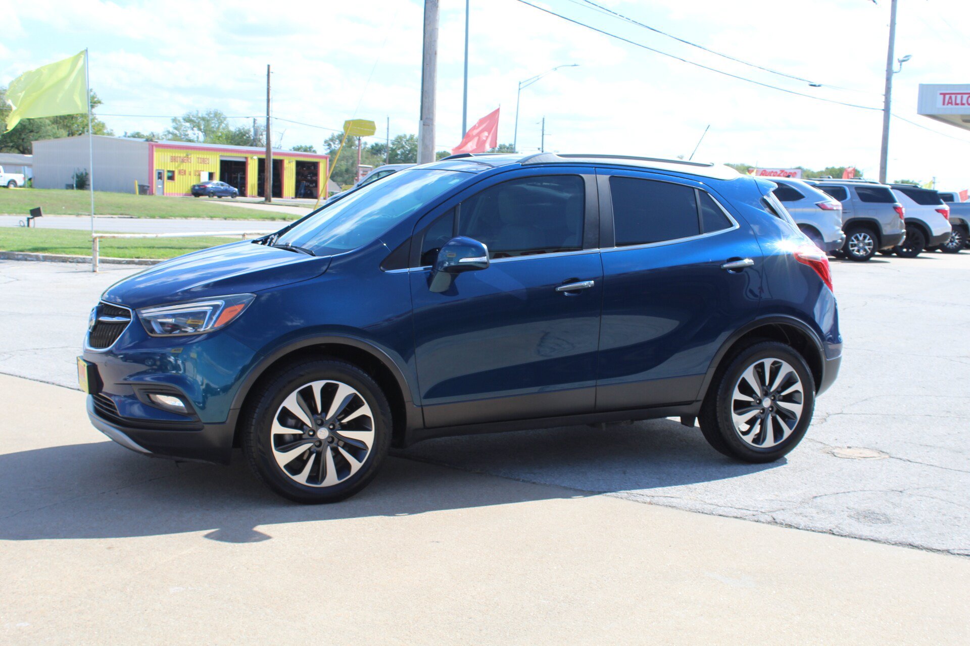 Used 2019 Buick Encore Essence w/ Safety Package II AWD/4WD image 10