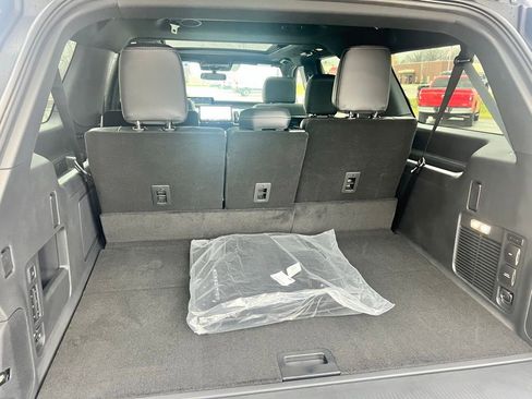 New 2025 Ford Expedition Max Platinum w/ Stealth Performance Package image 34