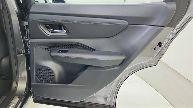 Certified 2024 Nissan Ariya AWD image 28