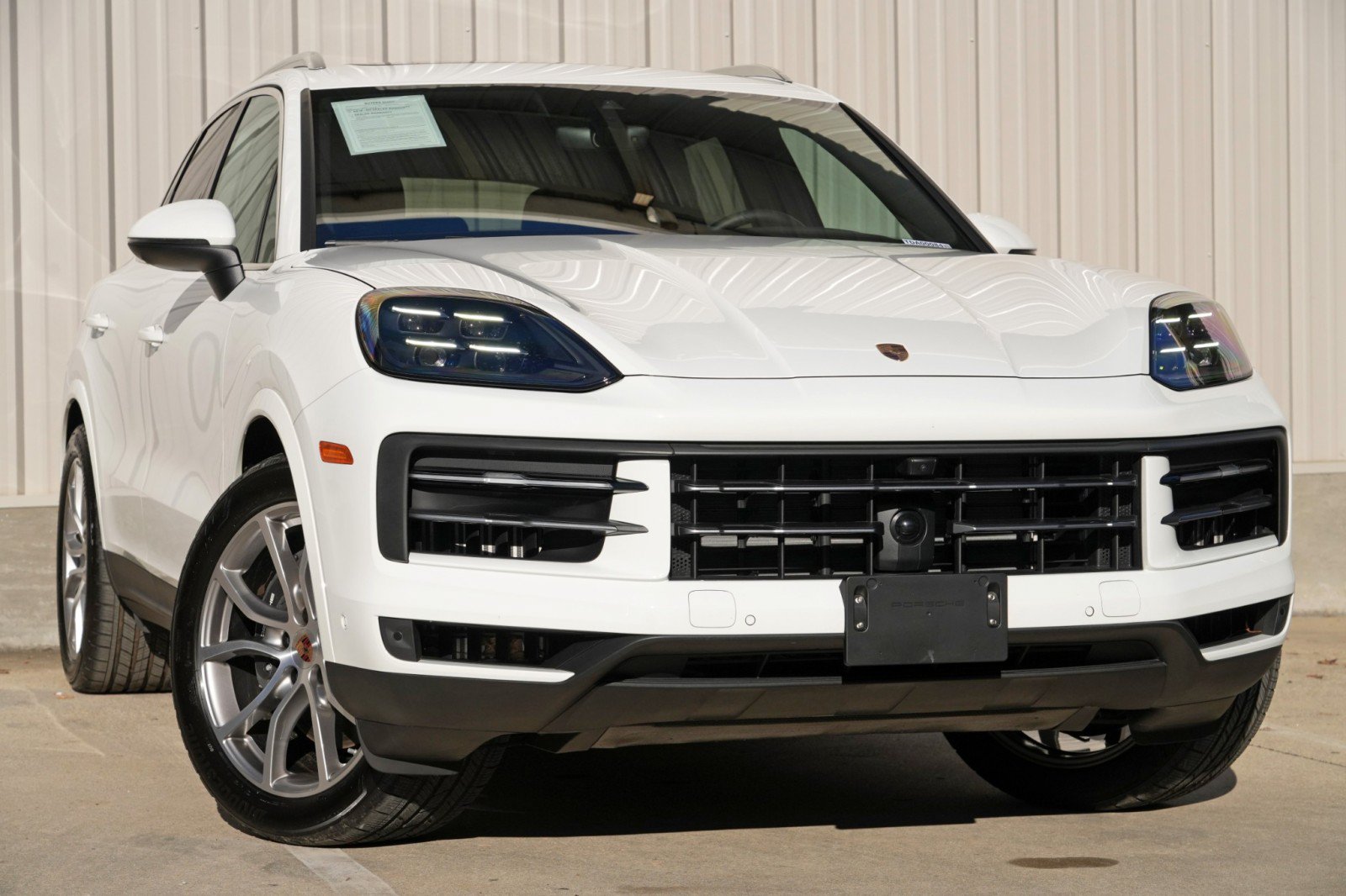 Used 2026 Porsche Cayenne AWD/4WD image 2