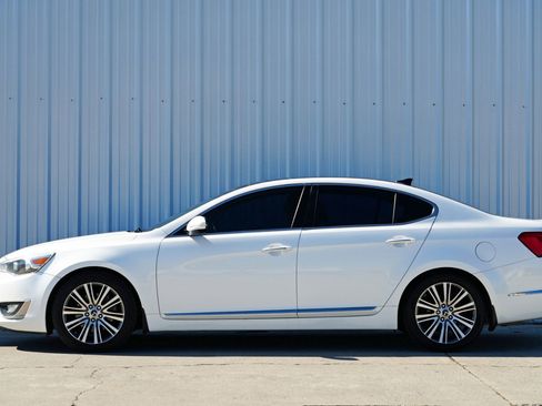 Used 2014 Kia Cadenza Premium w/ Luxury Package image 7
