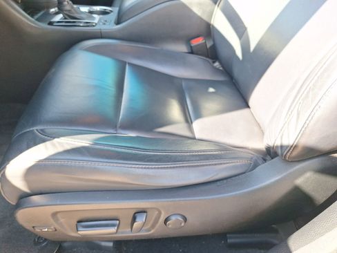 Used 2015 Toyota Highlander XLE image 16