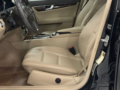 Used 2012 Mercedes-Benz C 300 4MATIC Sedan image 11