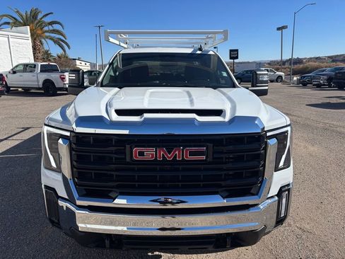 New 2026 GMC Sierra 2500 Pro w/ Convenience Package image 2