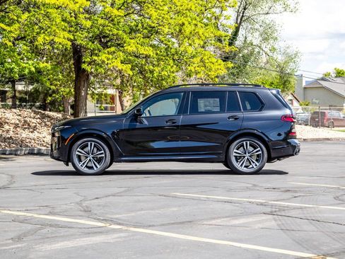New 2026 BMW X7 M60i AWD/4WD image 2