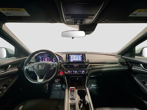 Used 2018 Honda Accord Sport image 16