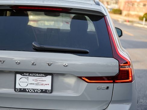 New 2026 Volvo XC60 B5 Ultra w/ Climate Package image 10