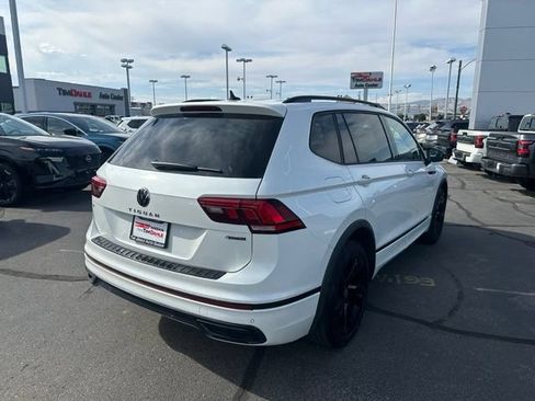 Used 2024 Volkswagen Tiguan SE R-Line AWD/4WD image 11