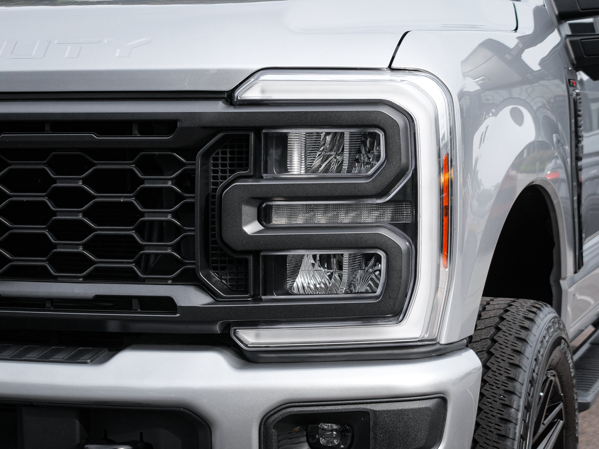 Used 2024 Ford F250 XL w/ STX Appearance Package AWD/4WD image 7