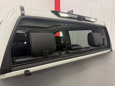 Used 2024 Toyota Tundra Limited AWD/4WD image 31