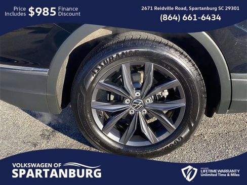 Used 2023 Volkswagen Tiguan SE image 7