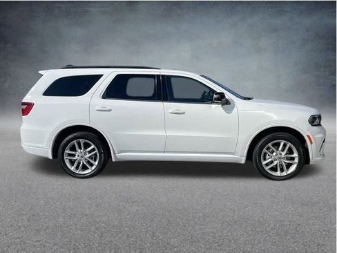Used 2023 Dodge Durango GT image 4