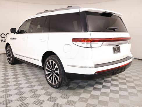 Certified 2023 Lincoln Navigator Reserve image 24