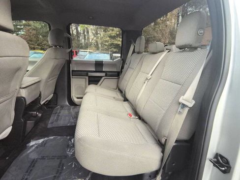 Used 2017 Ford F150 XLT image 12