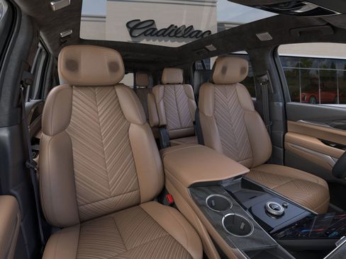 New 2025 Cadillac Escalade IQ Luxury 2 w/ LPO, Radiant Package AWD/4WD image 40