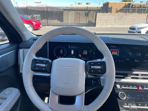 Used 2025 Hyundai Santa Fe SEL image 36