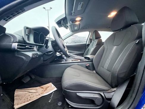 Certified 2023 Hyundai Elantra SEL image 14