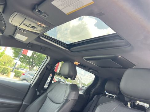Used 2022 Toyota Sienna XLE Woodland Edition AWD/4WD image 24