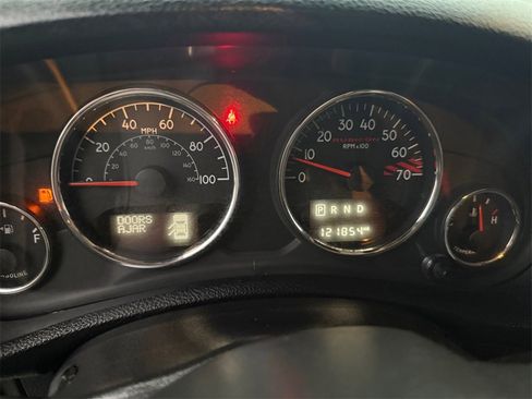 Used 2017 Jeep Wrangler Unlimited Rubicon image 14