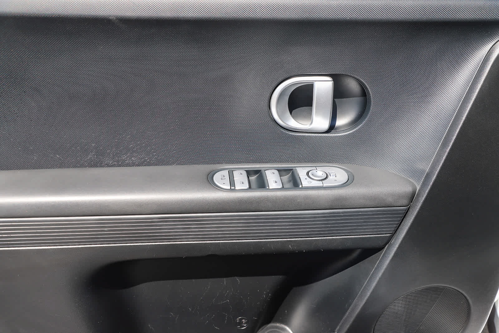 Used 2024 Hyundai Ioniq 5 SEL RWD image 21