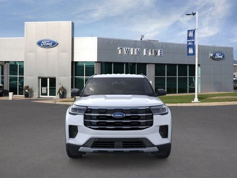 New 2025 Ford Explorer Active image 7