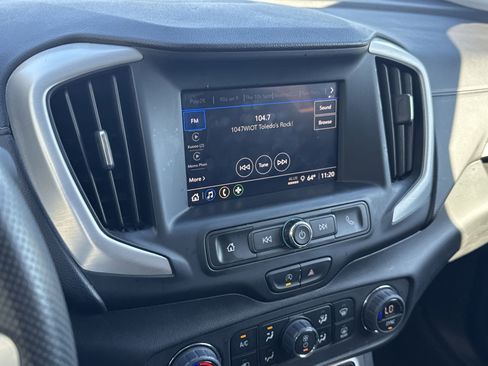 Certified 2023 GMC Terrain SLE w/ Driver Convenience Package image 13