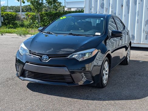 Used 2016 Toyota Corolla LE FWD image 8