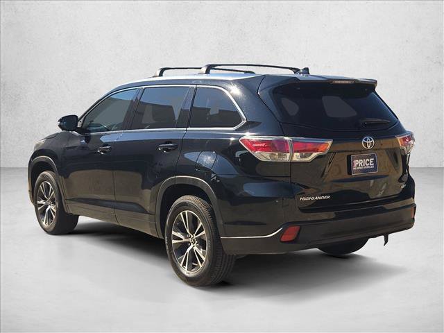Used 2016 Toyota Highlander XLE FWD image 6