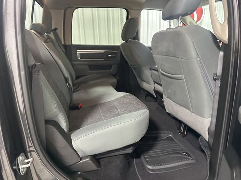 Used 2018 RAM 2500 Big Horn image 26