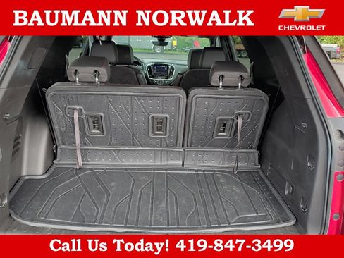 Used 2023 Chevrolet Traverse RS AWD/4WD image 28