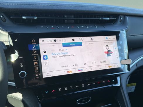 New 2026 Jeep Grand Cherokee Altitude image 16