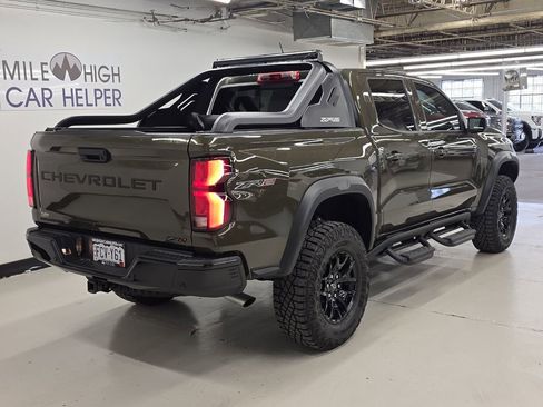 Used 2025 Chevrolet Colorado ZR2 w/ Midnight Edition image 3