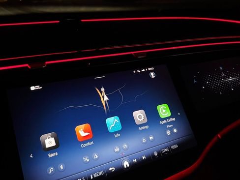 Used 2025 Mercedes-Benz E 450 E 450 4MATIC image 3