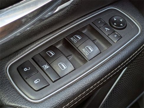 Used 2021 RAM 1500 Laramie w/ Off Road Group image 22