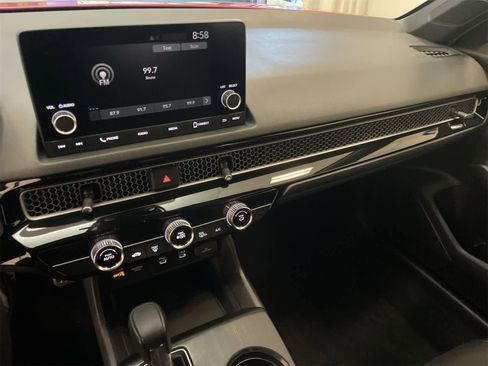 Used 2025 Honda Civic Sport image 27