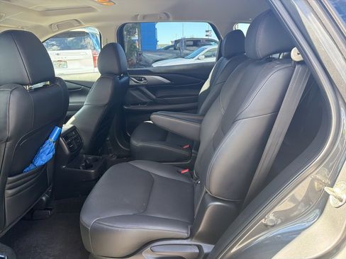 Used 2023 MAZDA CX-9 Touring Plus image 3