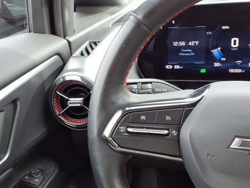 Used 2024 Chevrolet Equinox EV RS image 11