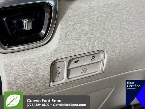 Used 2023 Kia Sorento SX Prestige w/ Panoramic Sunroof Package AWD/4WD image 13