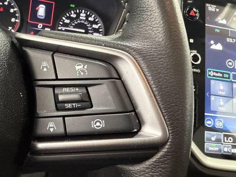 Used 2024 Subaru Ascent Premium w/ Convenience Package AWD/4WD image 16