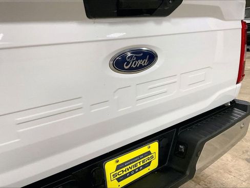 Certified 2022 Ford F150 XLT w/ Trailer Tow Package AWD/4WD image 8